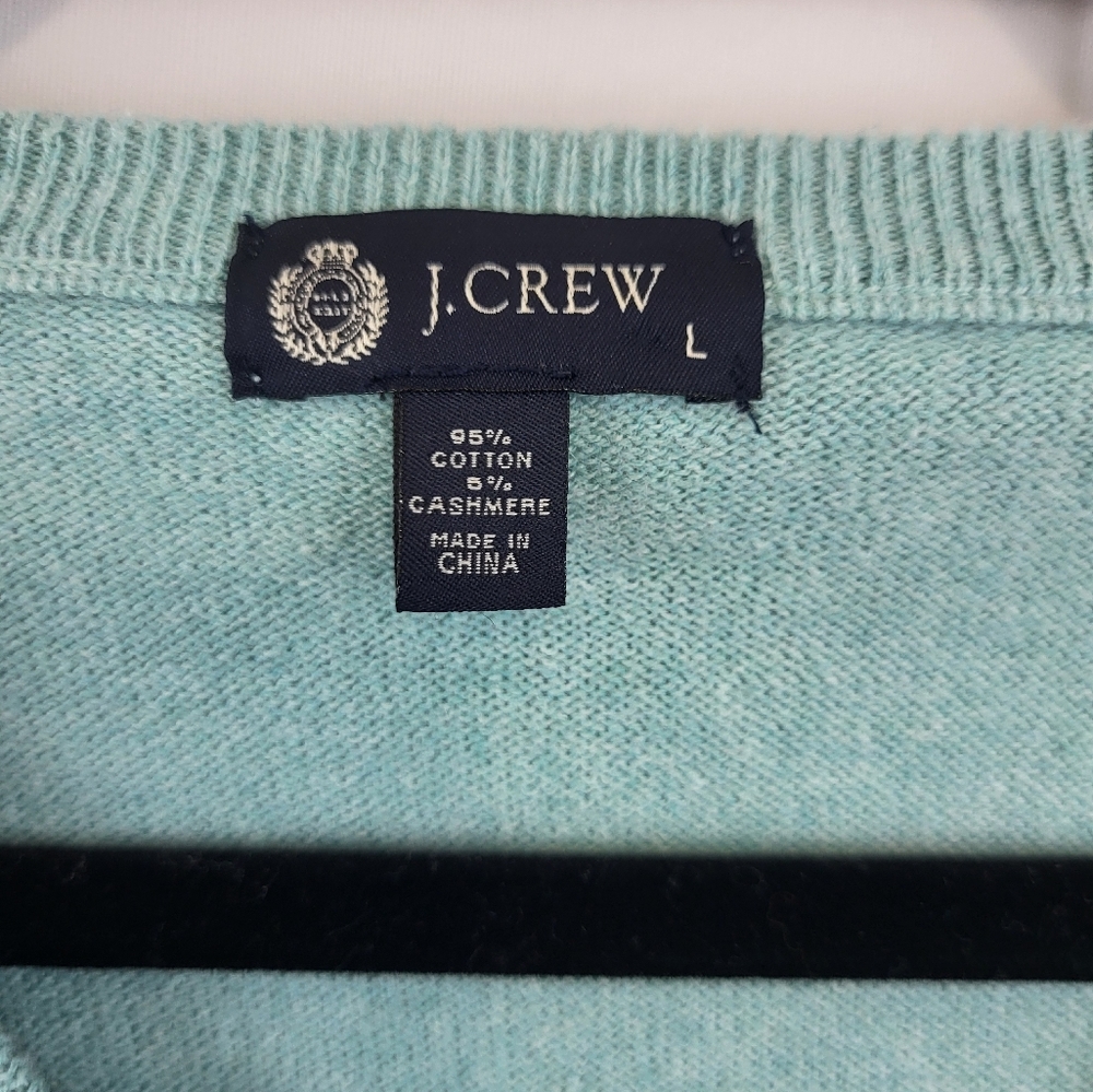 J. Crew NWOT Men's Mint Green V-Neck Cashmere Sweater Size Large - Picture 2 of 2